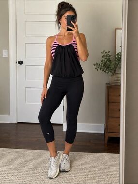 Lululemon No Limits Tank Black & Pink Striped Racerback Built-In Bra SZ S